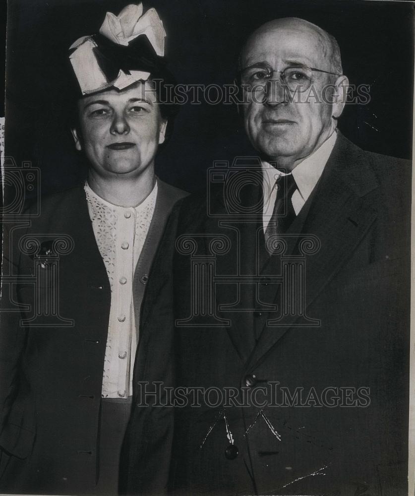 1946 Press Photo Senator Elbert D Thomas Miss Ethel Evans - RSL82695 - Historic Images