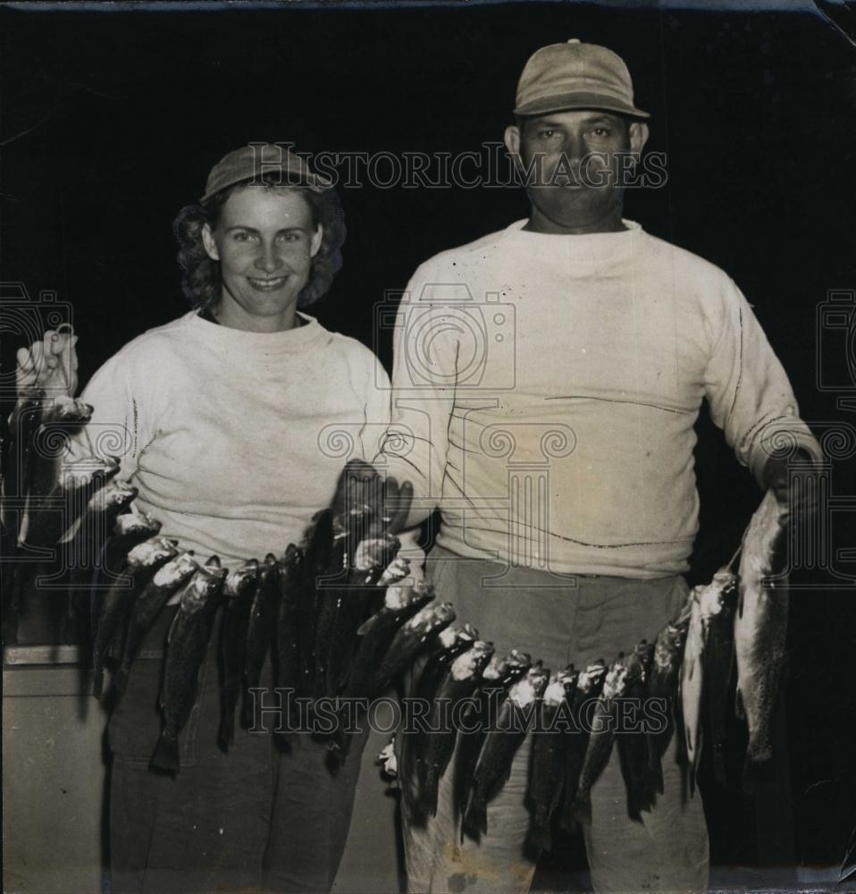 1950 Press Photo Mr and Mrs W H Thomas Jr - RSL91725 - Historic Images