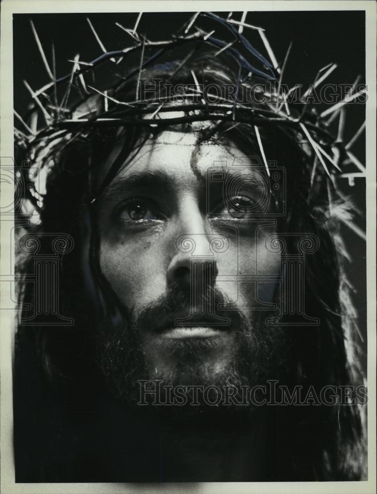 1980 Press Photo Robert Powell Stars In &quot;Jesus Of Nazareth&quot; - RSL45209 - Historic Images