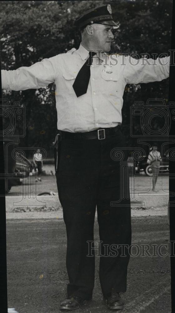 1953 Press Photo Police Officer Walter Welcome Directing Traffic - RSL43391 - Historic Images