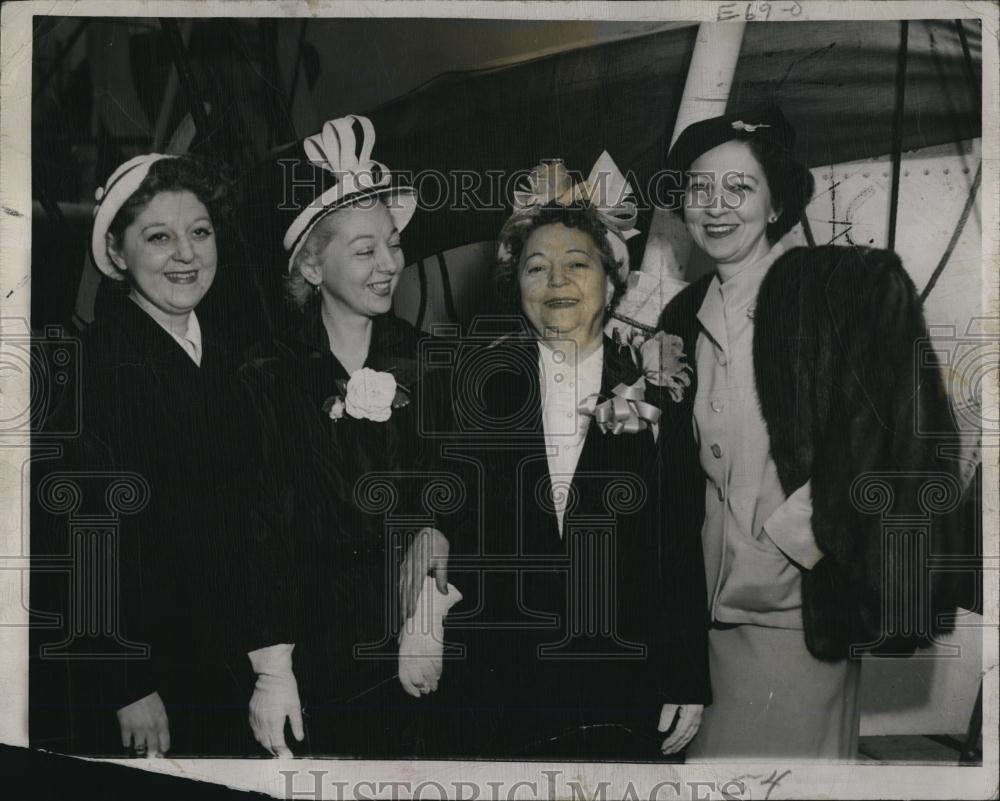 1950 Press Photo Mrs Russo, Mrs Carner,Mrs Montalto, Mrs Manfredi - RSL85967 - Historic Images