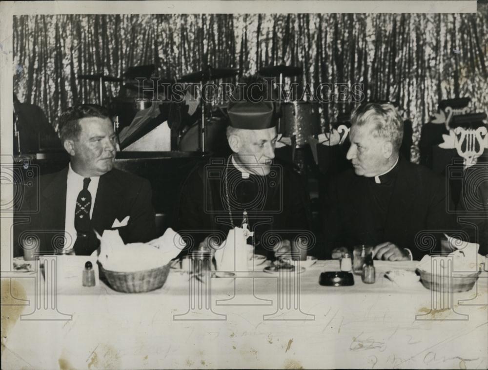 1954 Press Photo President John Moran, Archbishop Cushing &amp; Fr J Powers - Historic Images