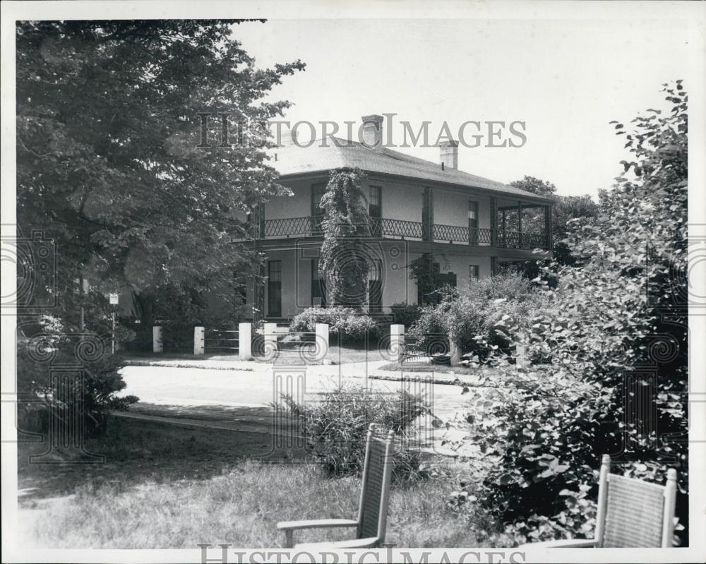 1964 Press Photo Home where statesman Henry Cabot Lodge was born - RSL05595 - Historic Images