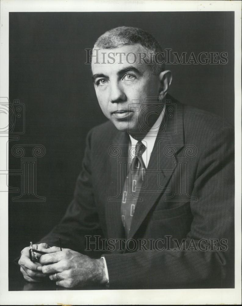 1952 Press Photo Luther Conant Jr, manager at Lever Bros Co - RSL01523 - Historic Images