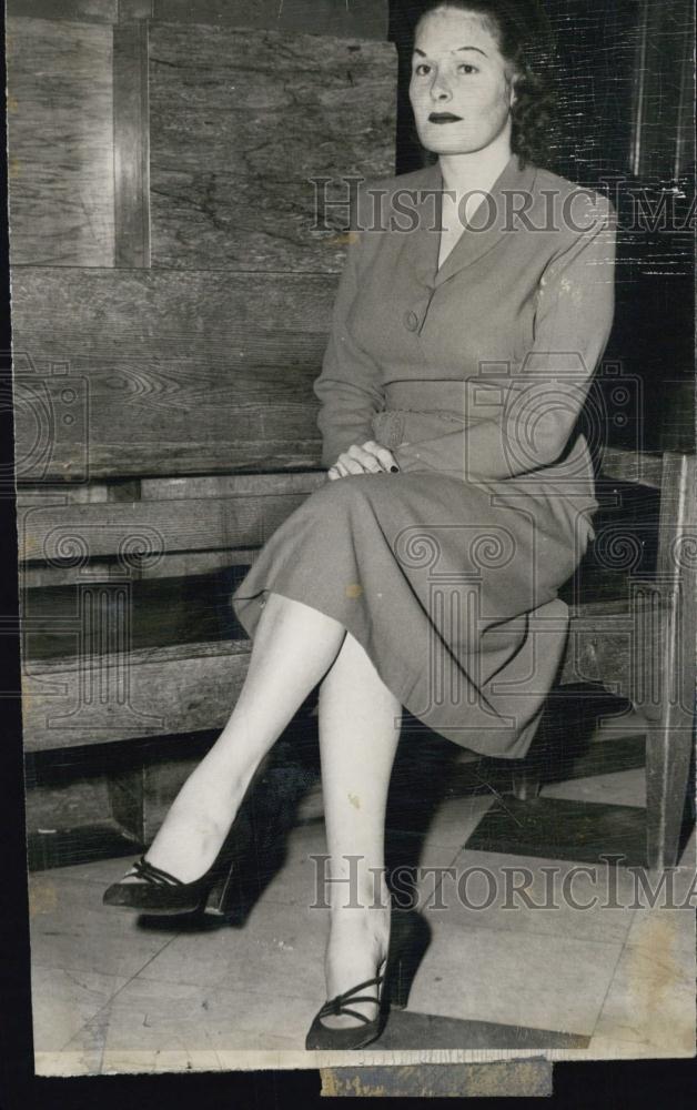 1950 Press Photo Mrs John Watson - RSL04049 - Historic Images