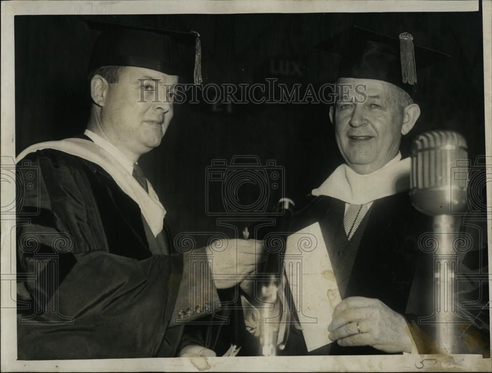 1953 Press Photo Tufts Univ PresDrNils YWessell receive the Keys and Charter - Historic Images