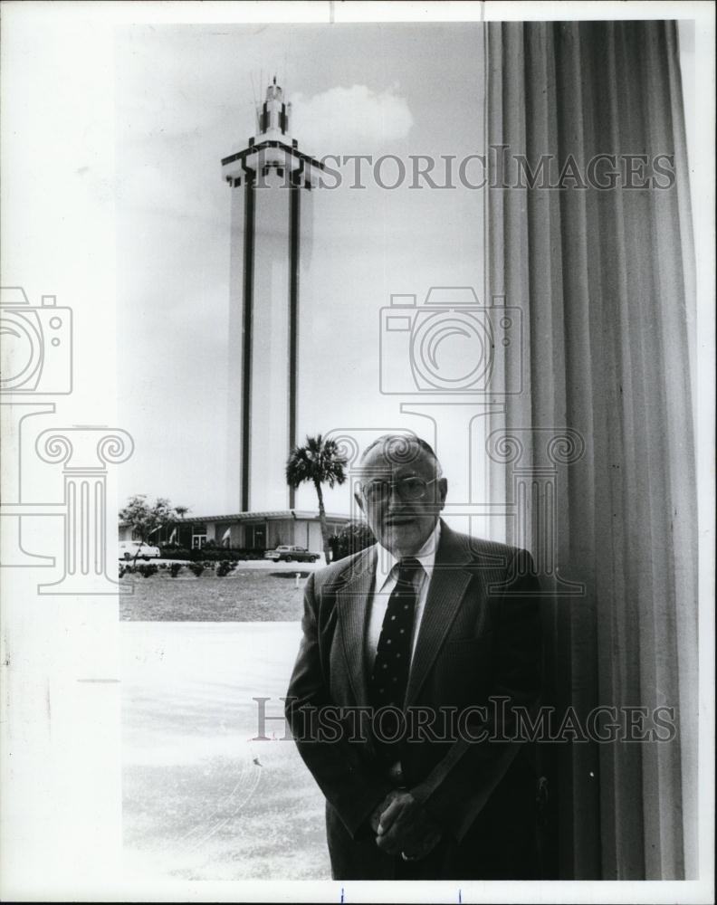 1987 Press Photo Ferdinand Toole designed towers - RSL91589 - Historic Images