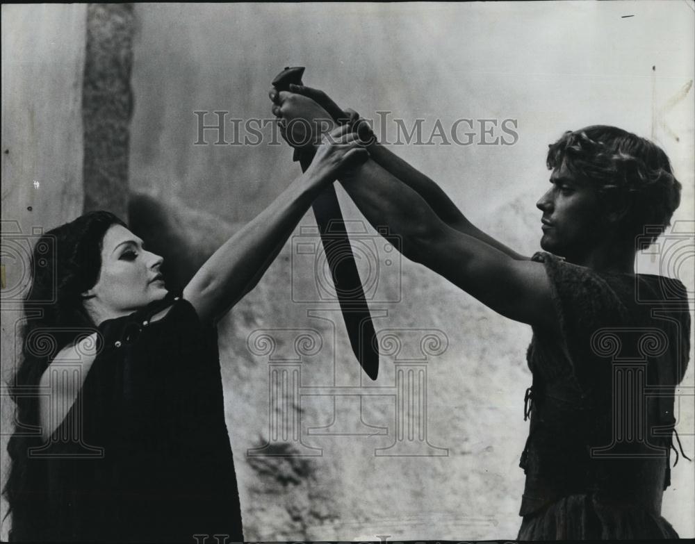 1970 Press Photo Wolfgang Hillinger & Antonia Pietrosi in "Fellini Satyricon" - Historic Images