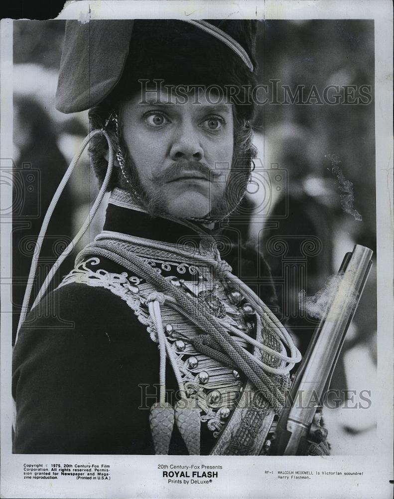 1975 Press Photo Actor Malcolm McDowell in &quot;Royal Flash&quot; - RSL81361 - Historic Images