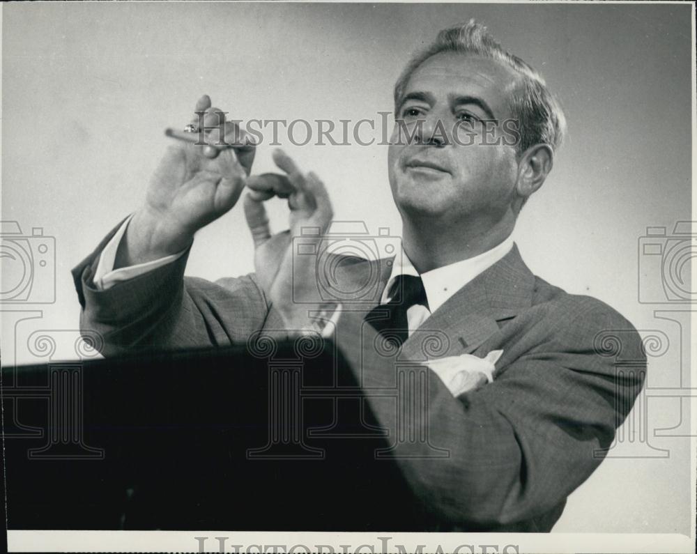 1949 Press Photo Mark Warnow of NBC&#39;s &quot;Your Hit Parade&quot; - RSL05777 - Historic Images