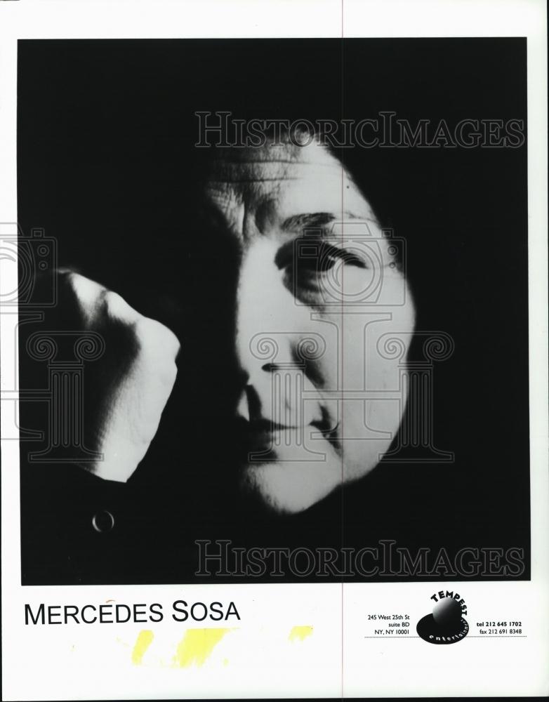 2002 Press Photo Mercedes Sosa - RSL42403 - Historic Images