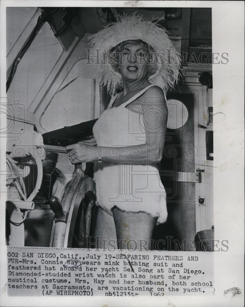 1962 Press Photo MrsConnie Hay,wears mink bathing suit vacationing on the yacht - Historic Images