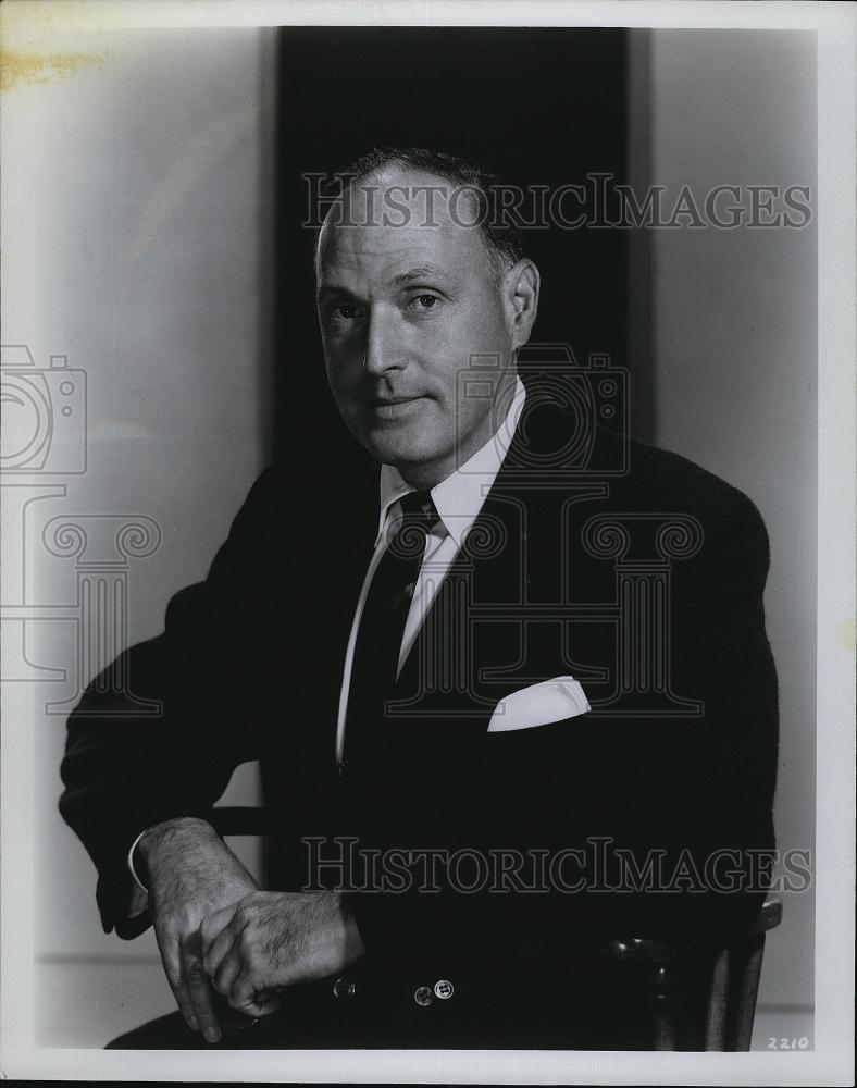 1960 Press Photo Armand Deutsch producer of &quot;The World of Carl Saudberg&quot; - Historic Images