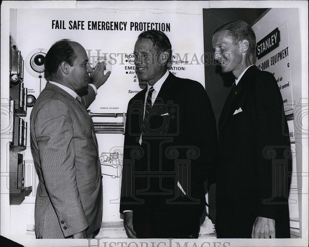 1968 Press Photo Lt Governor Francis Sargent, William Gubas, Nelse S Hurvan - Historic Images