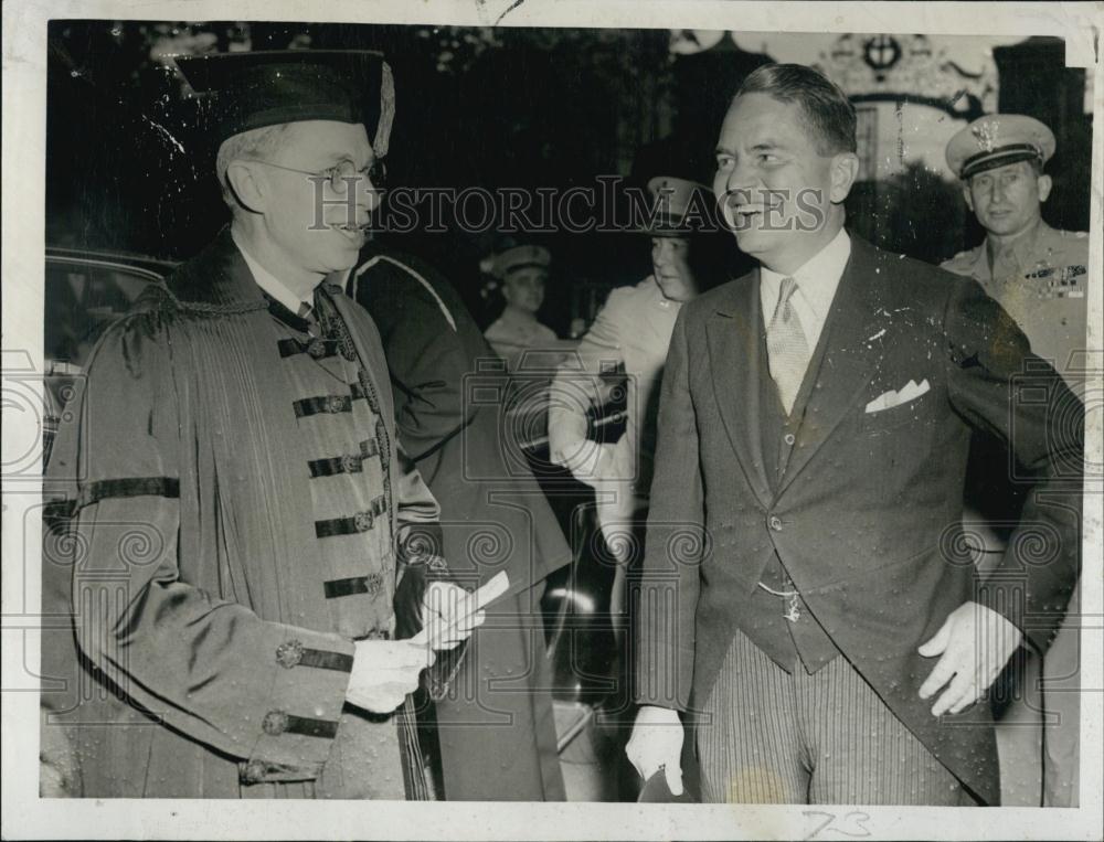 1948 Press Photo Pres James Conant of Harvard &amp; Gov Robert Bradford - RSL05461 - Historic Images