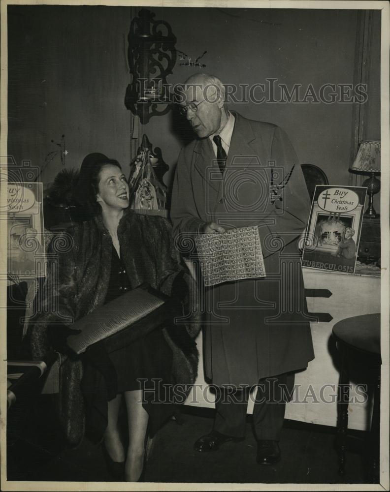 1948 Press Photo Dr Nathaniel Wood &amp; Mrs Richard Erhlich of Women Christian Asso - Historic Images