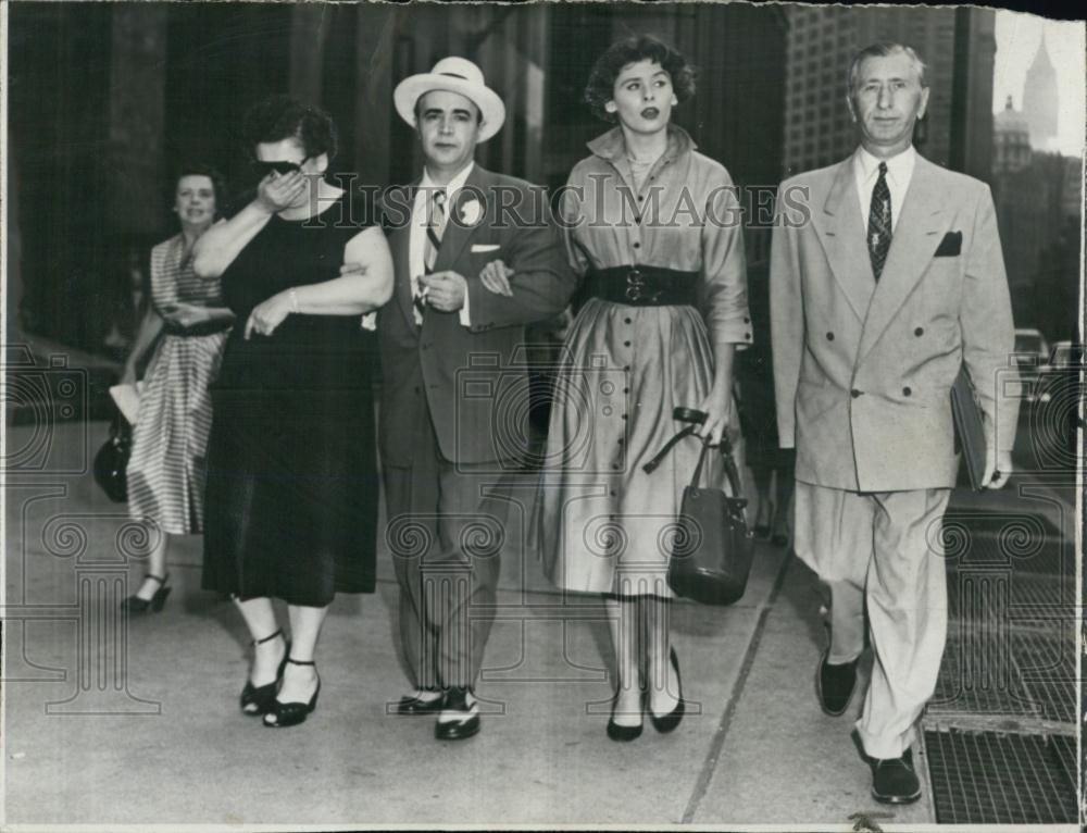 1952 Press Photo Anna Wisotsky Attorney Roland Sala Cafe Society Vice Probe - Historic Images