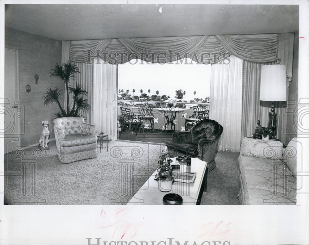 1969 Press Photo Mrs JS Thomas&#39;s Apartment - RSL67831 - Historic Images