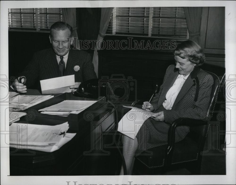 1953 Press Photo Bernard Shanley, top advisor to Eisenhower and Info Security - Historic Images