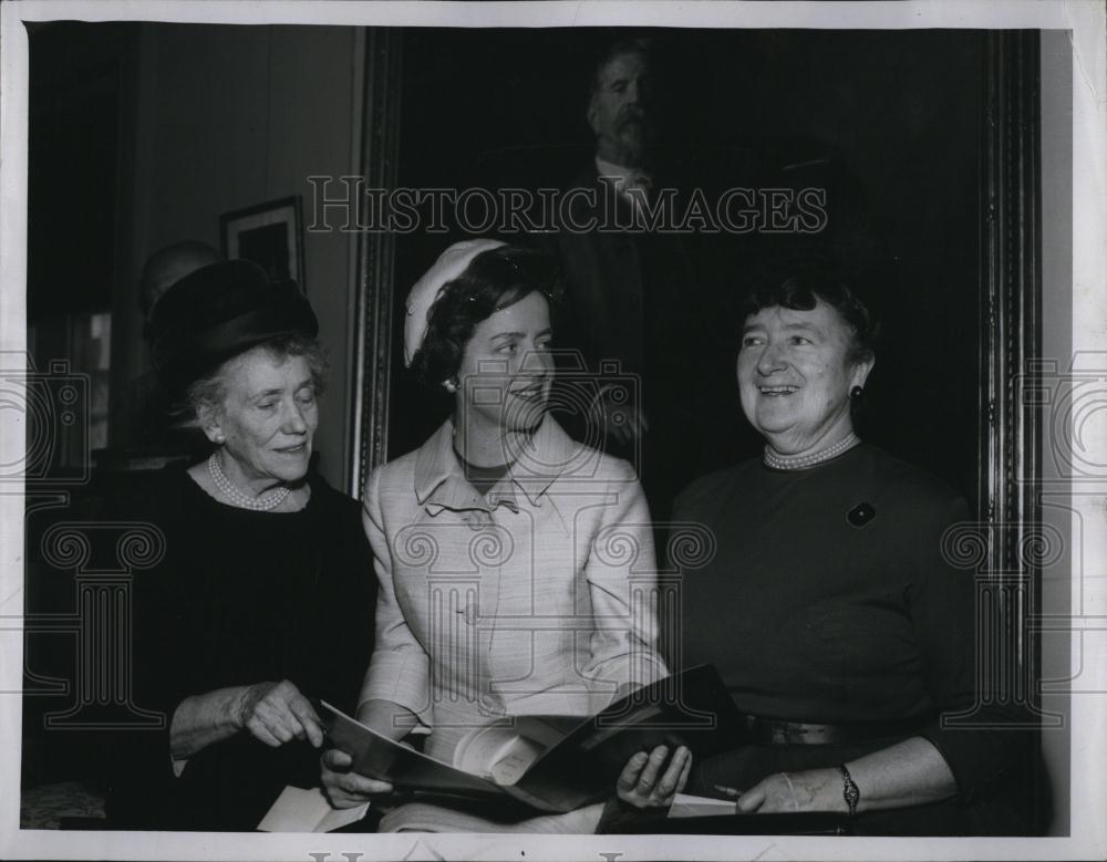 1963 Press Photo Mrs Charles Bain, Mrs George Parson & Mrs Albert Titcomb - Historic Images