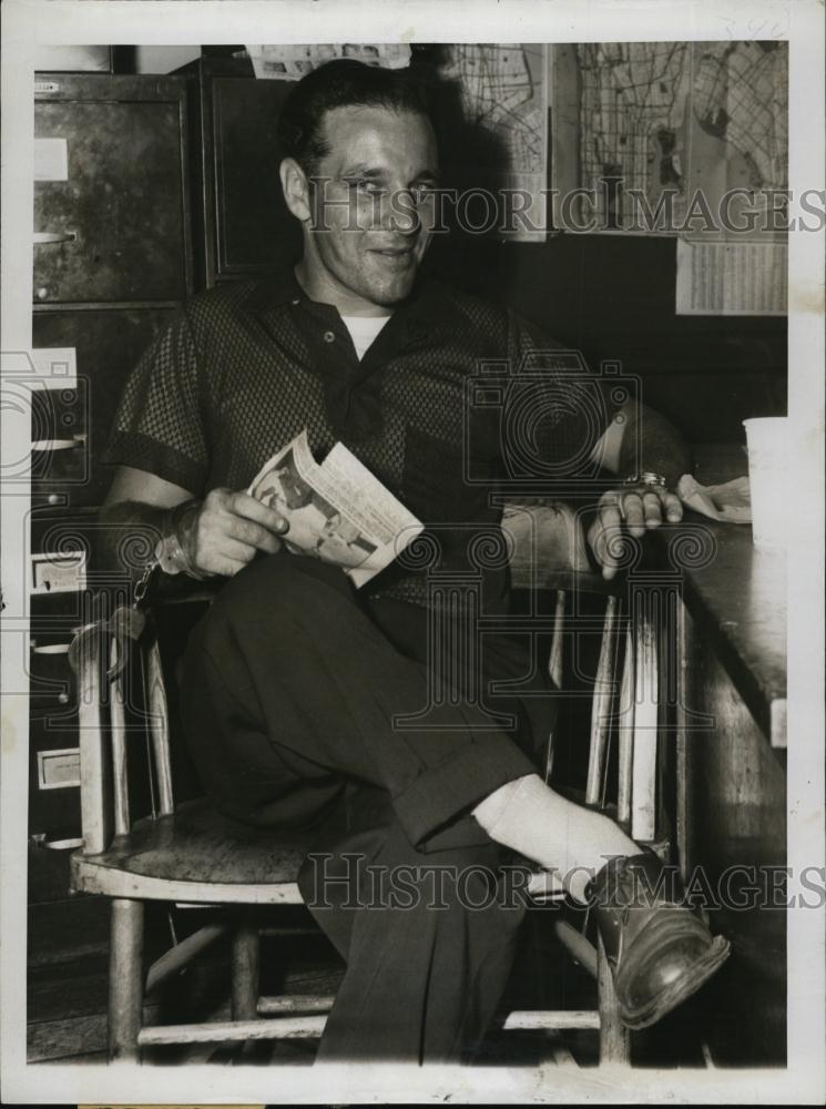 1955 Press Photo Gene Farmer Wanted For Questioning In Escape Of Elmer Burke - Historic Images