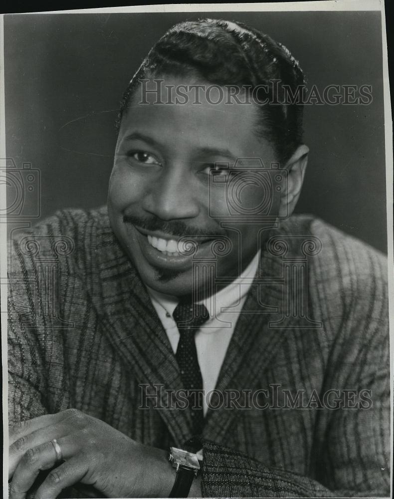 1962 Press Photo &quot;Wild Man&quot; Steve &quot;Swinging Revue of 62&#39;&quot; - RSL80689 - Historic Images