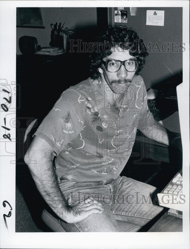 1982 Press Photo Glen Miller Independent Sports Writer St Petersburg Times - Historic Images