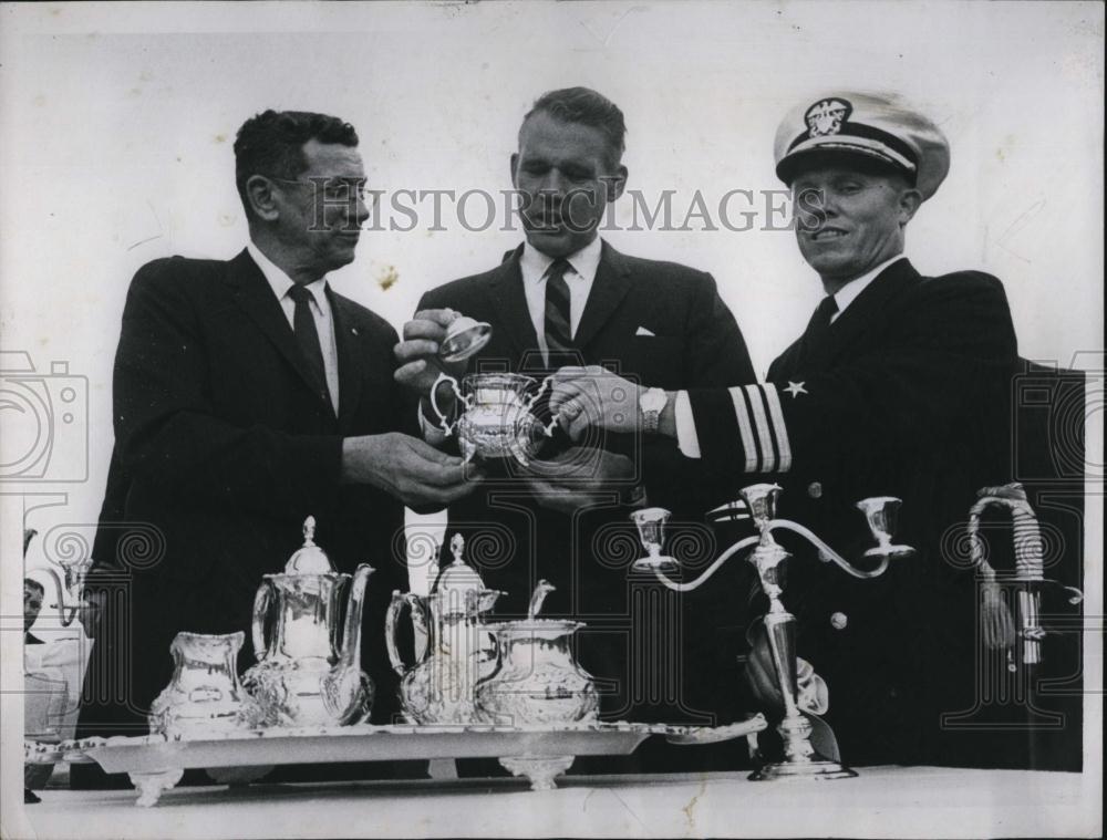 1967 Press Photo James Skinner, Lt Gov Francis Sargent, Cmdr W de Mers - Historic Images