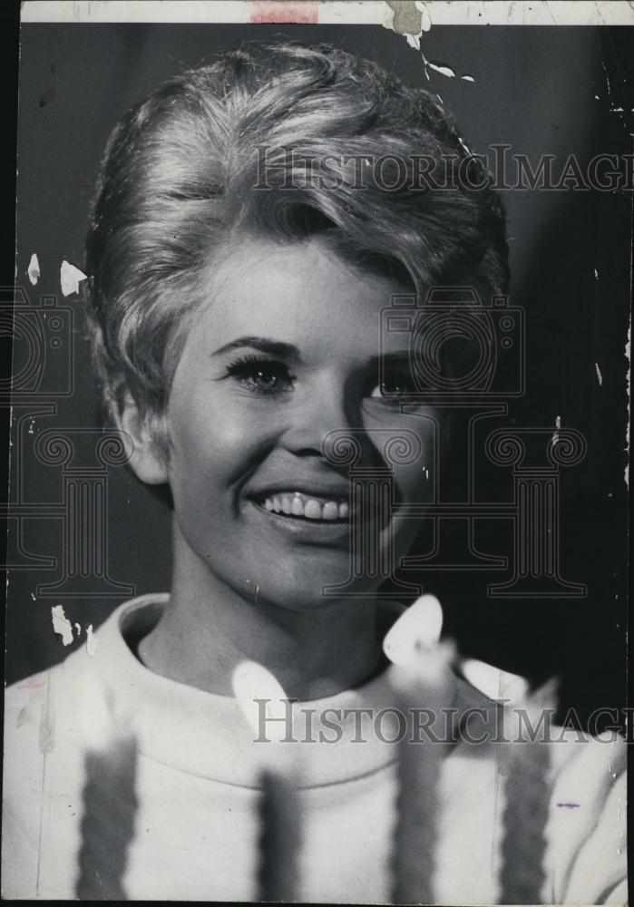 1970 Press Photo Actress Barbara Anderson - RSL47549 - Historic Images