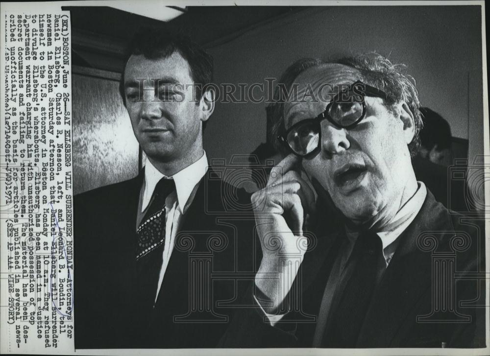 1971 Press Photo Attorney Daniel Ellsberg Charles Nesson Leonard Boudin - Historic Images