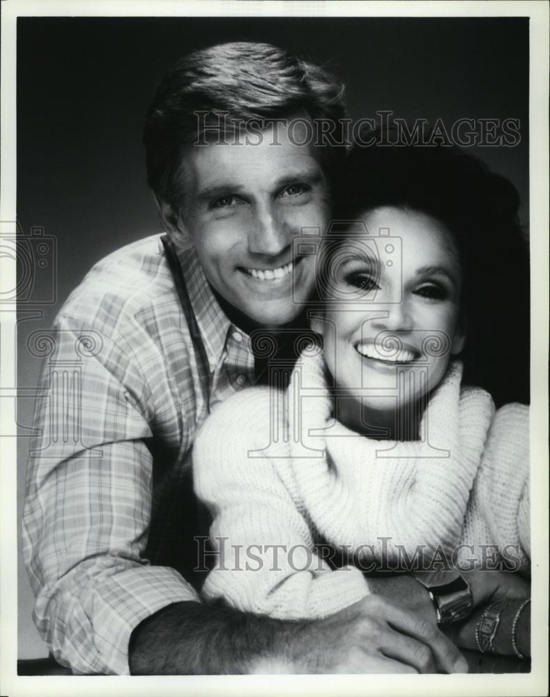 Press Photo Gary Collins and wife Mary Ann Mobley co-host &quot;Home&quot; show for ABC - Historic Images