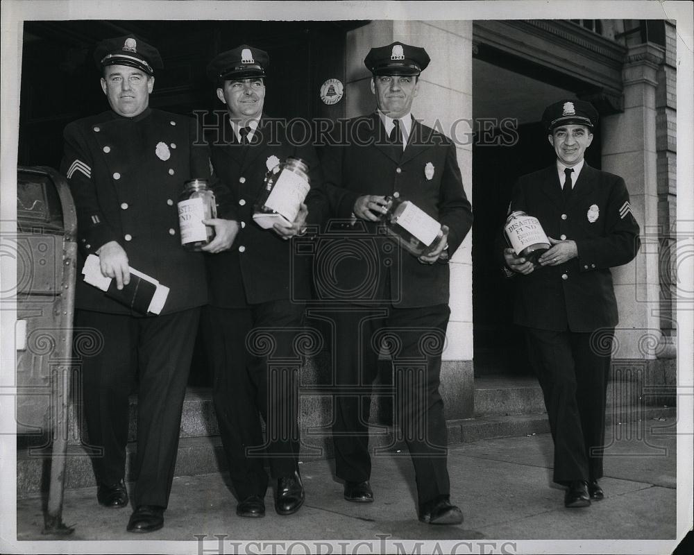 1959 Press Photo Chelsea, Mass police Sgt W Shaughnessy,G LeClair,P Spelman, - Historic Images