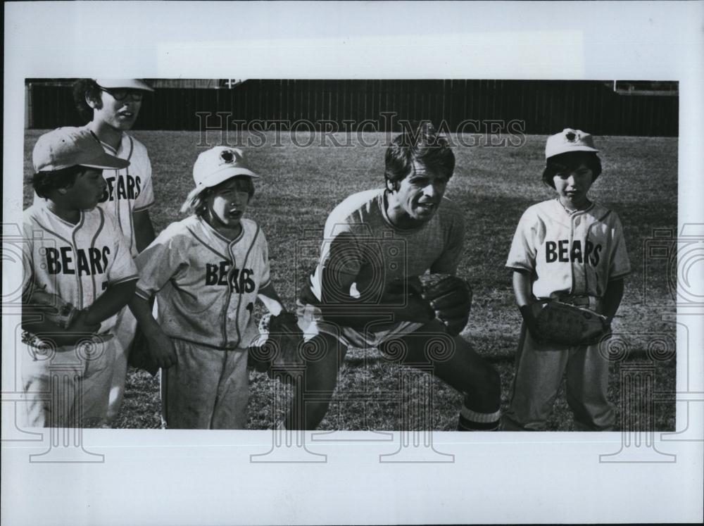 Press Photo Bad News Bears in Breaking Training William Devane - RSL87827 - Historic Images