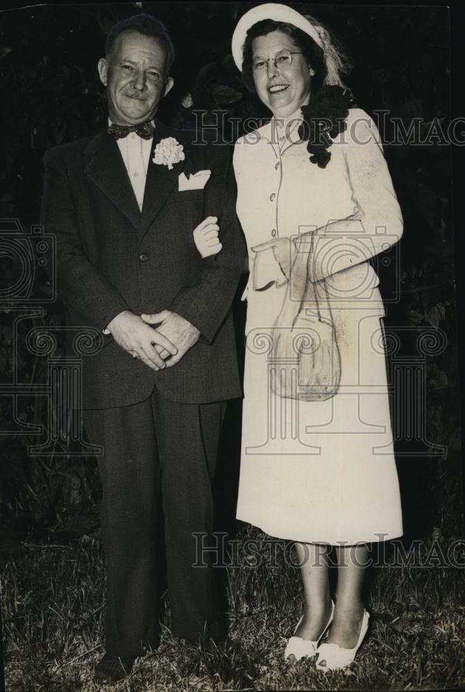 Press Photo Sam William &amp; New Wife Lottie Hugh - RSL91185 - Historic Images