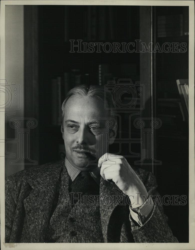 1948 Press Photo Professor John E Burcahrd Director Albert Farwell Bemis - Historic Images