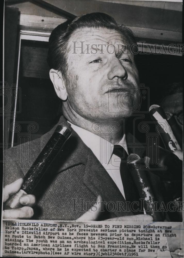 1961 Press Photo NY Governor Nelson Rockerfeller at Idlewild Airport - RSL80071 - Historic Images