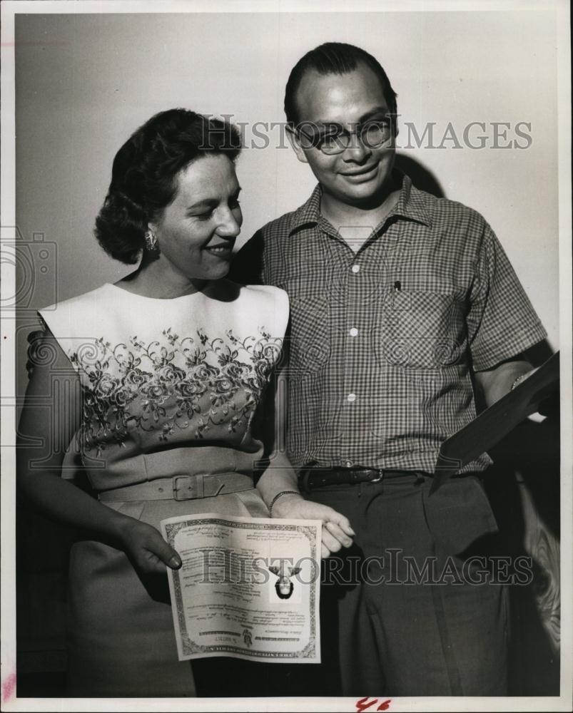 1964 Press Photo Mr &amp; Mrs Frederick La Fontaine Owners of Restaurant Port Inglis - Historic Images