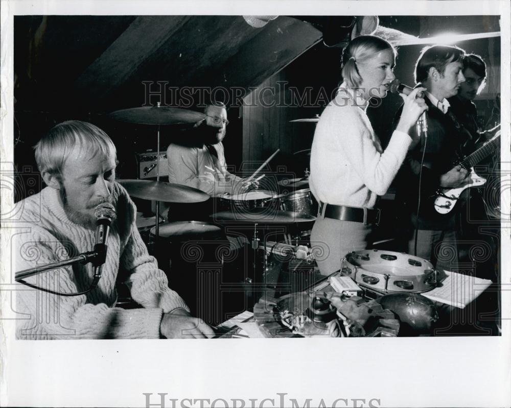 1971 Press Photo Down Under Lounge at Ted&#39;s Back Door Restaurant - RSL68607 - Historic Images