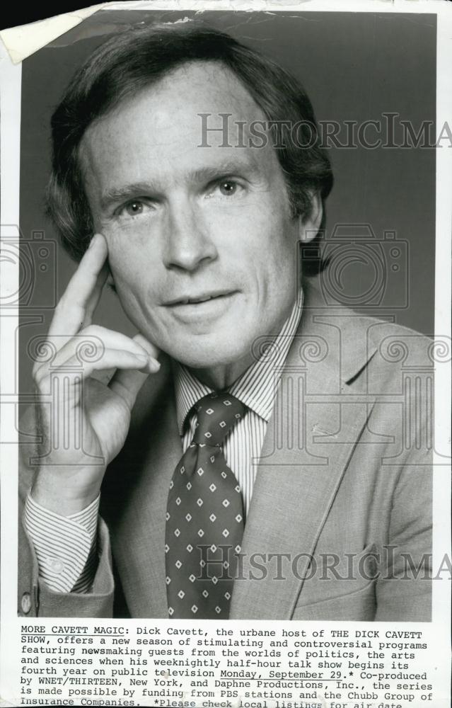 Press Photo Dick Cavett Hosts &quot;The Dick Cavett Show&quot; - RSL58883 - Historic Images