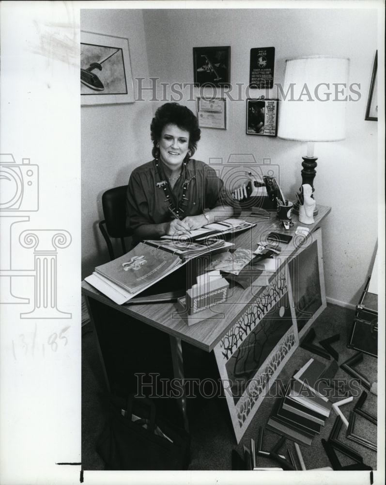 1985 Press Photo Bette Sasse, Interior Decorator - RSL92467 - Historic Images