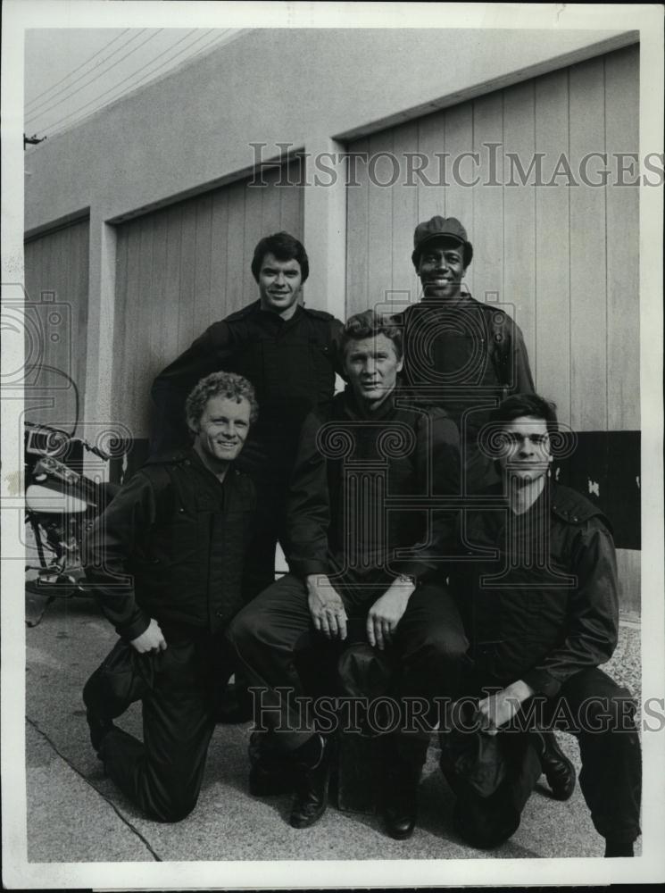 1975 Press Photo SWAT Series Cast Forrest Coleman Shera Urich Perry Portrait - Historic Images