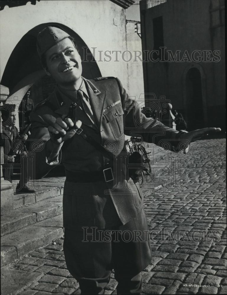 1966 Press Photo Sergio Fantoni, Captain Oppo, What Did You Do In The War Daddy? - Historic Images