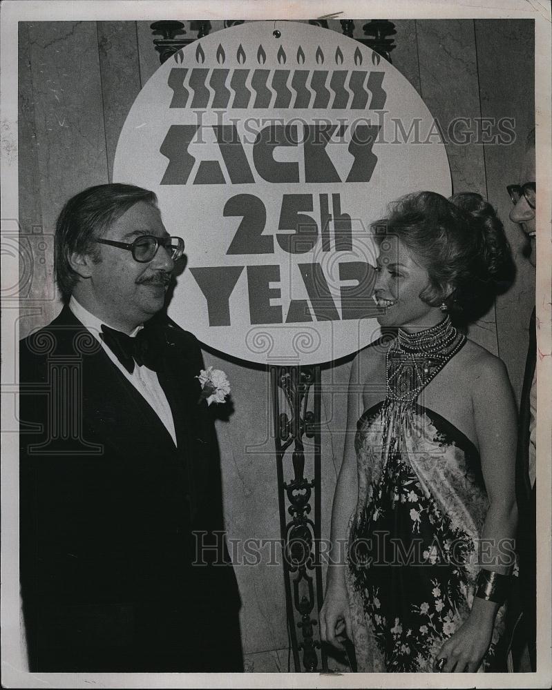 Press Photo Pat Mitchell executive - RSL82131 - Historic Images