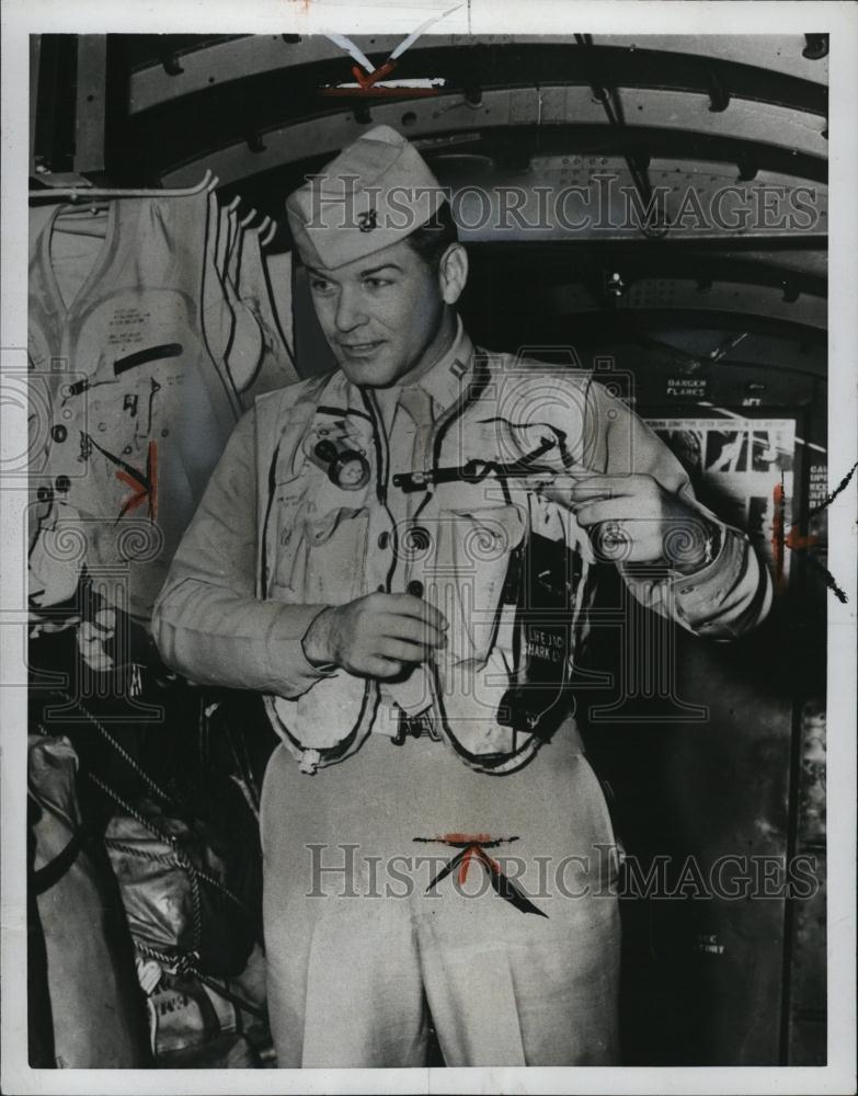 1955 Press Photo Marine Captain Jefferson Davis Descendant Confederate President - Historic Images