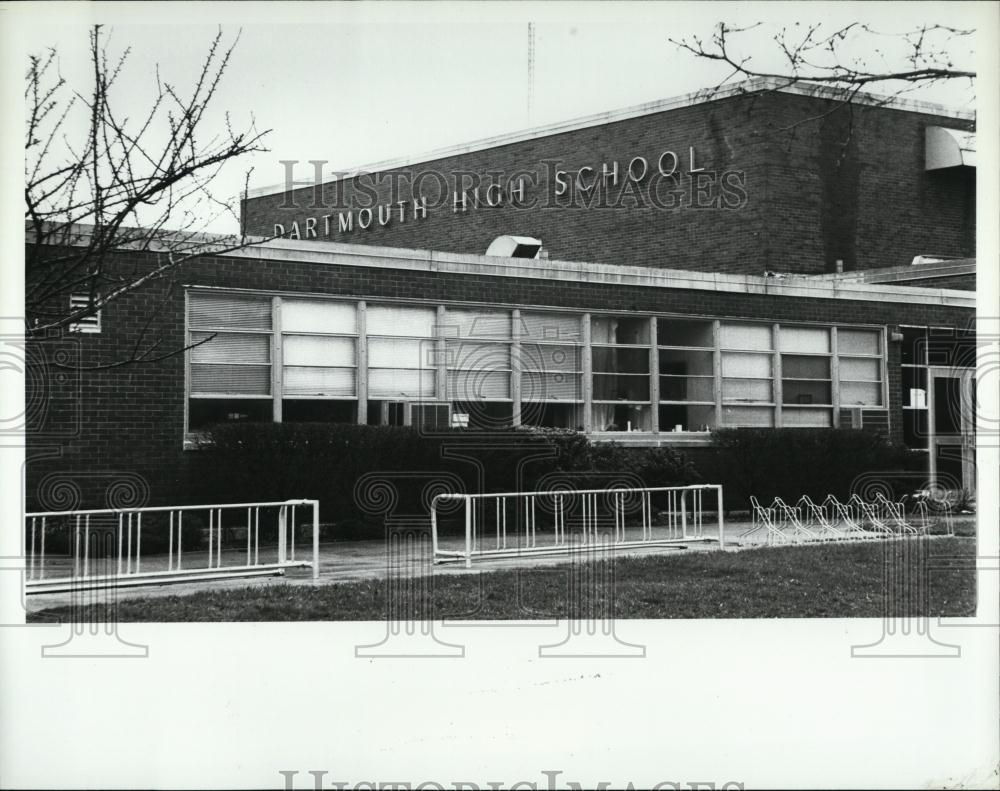 1992 Press Photo Dartmouth High School Location Boy Stabbed to Death - RSL08185 - Historic Images