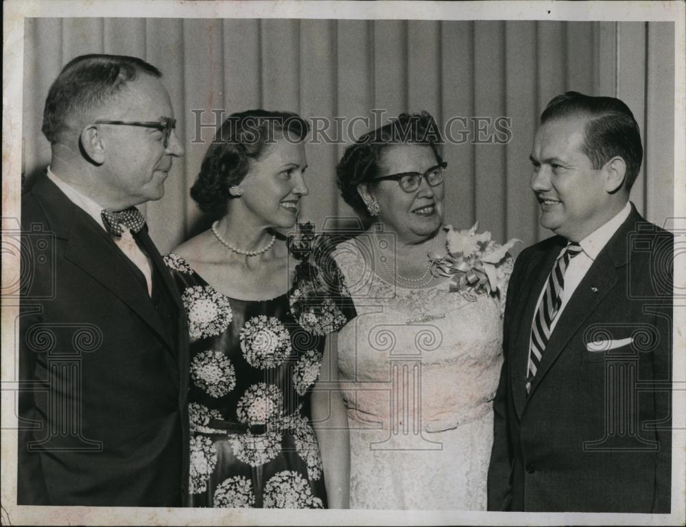 1957 Press Photo David W And Mrs Kendall, Mrs J Swinburne, William C Cramer - Historic Images