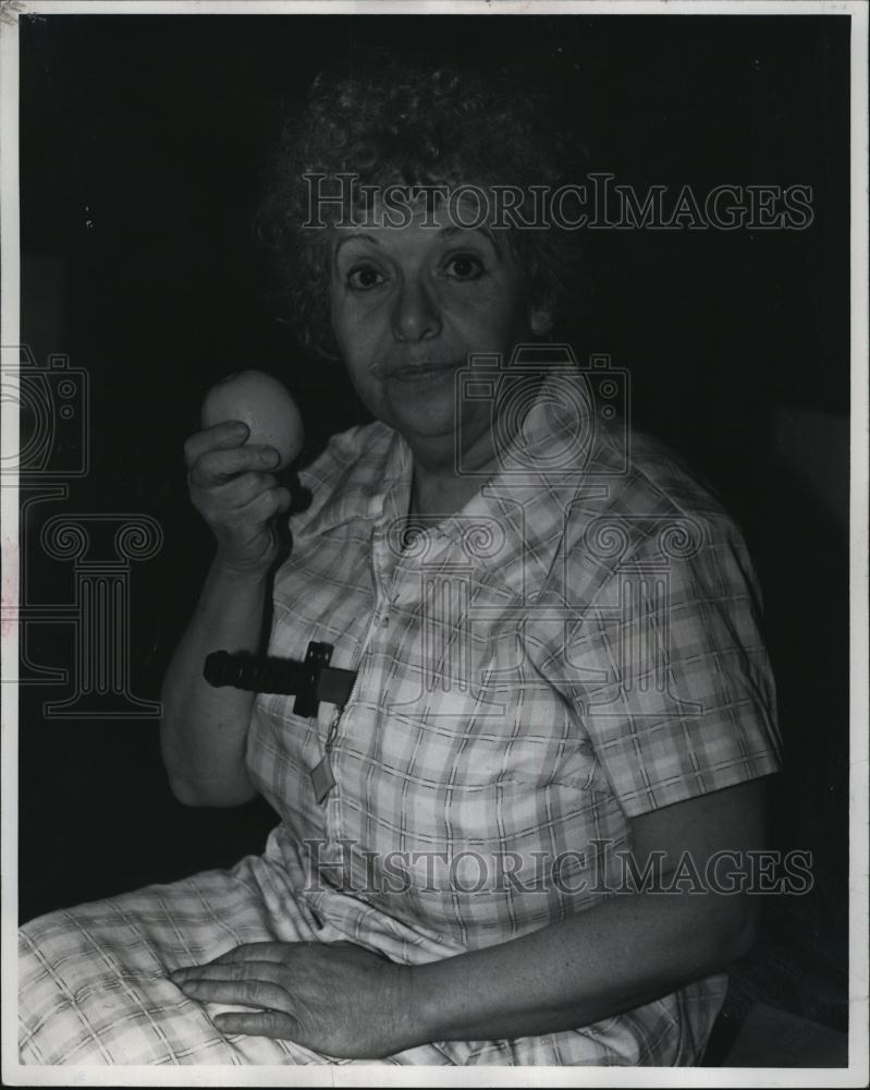 1978 Press Photo Actress Ida Beecher In God By Woody Allen - RSL83789 - Historic Images