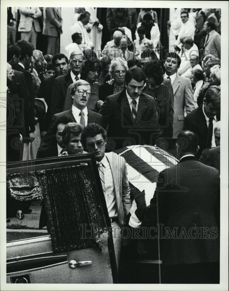 Press Photo John Cody&#39;s Wife Follows His Casket At Funeral - RSL44419 - Historic Images