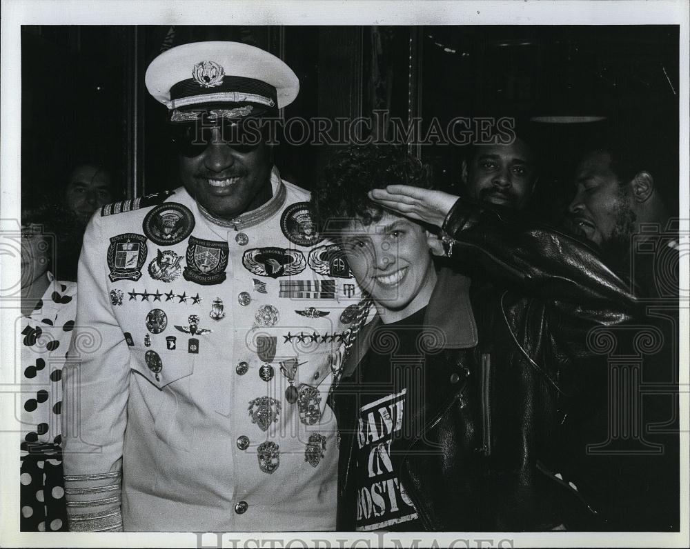 1990 Press Photo Joe McIntyre of "New Kids" & Maurice Starr - RSL90843 - Historic Images