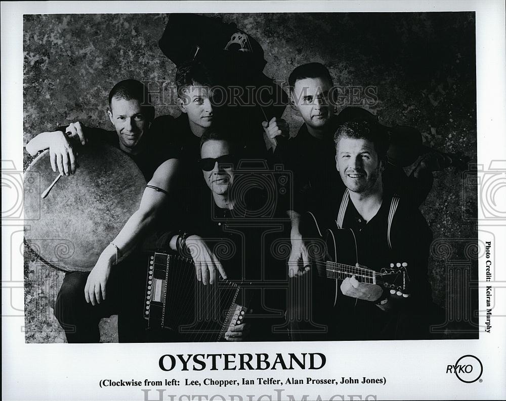 Press Photo Recording Artists Oysterband - RSL89939 - Historic Images